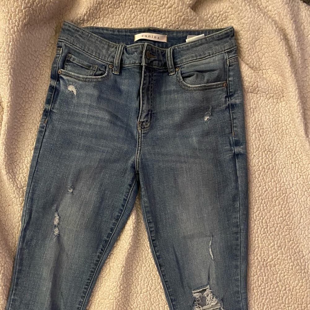 high rise | cropped skinny jeans | medium wash